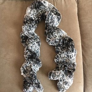 Twisty furry scarf